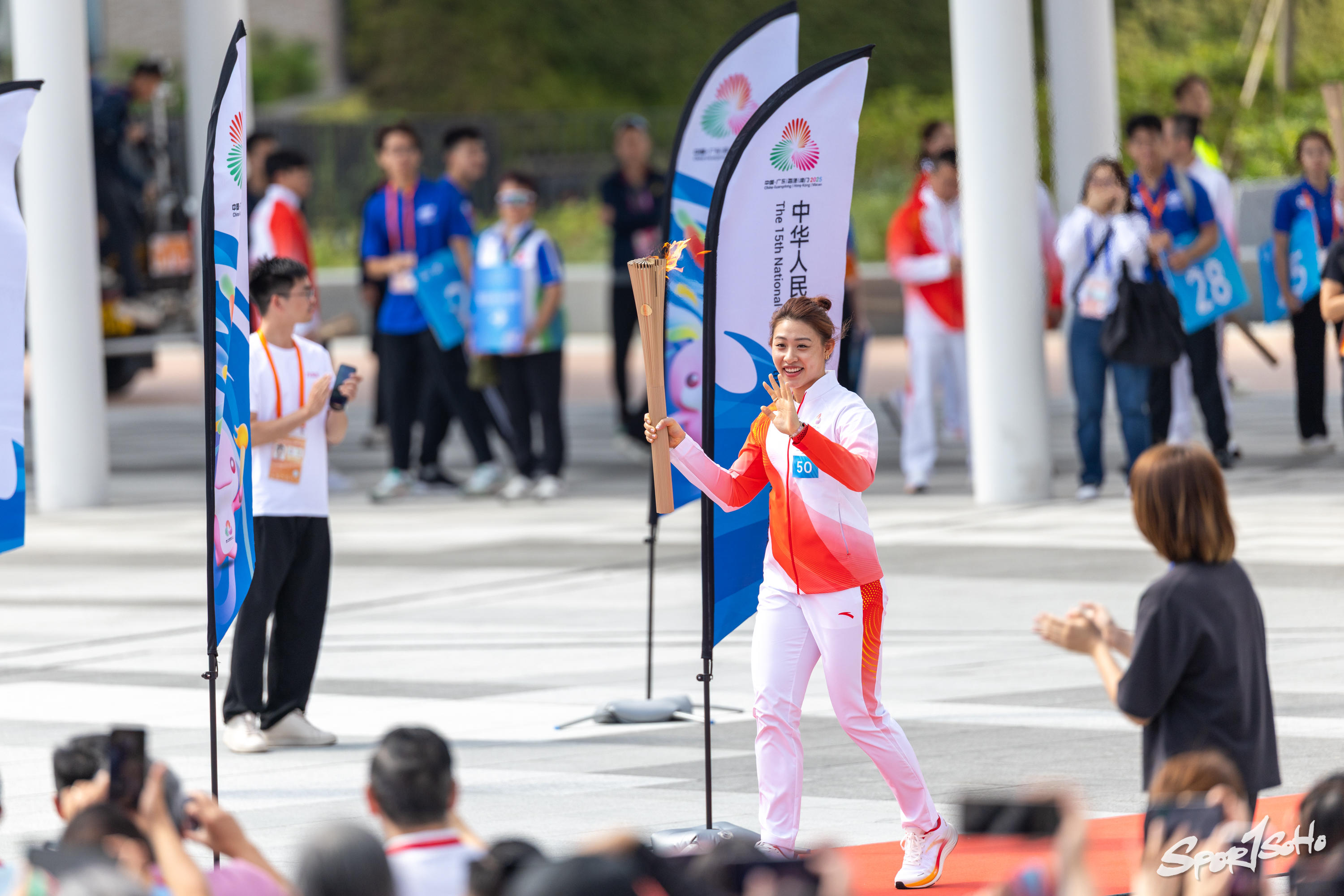 【第十五屆全國運動會】全運會50位港區代表參與火炬傳遞 佘繕妡啟德點燃火盤