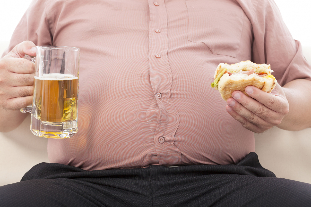 酒精也可增加體脂肪形成，一瓶375毫升酒的熱量與一碗白飯的熱量相若，所以還是少喝為妙。