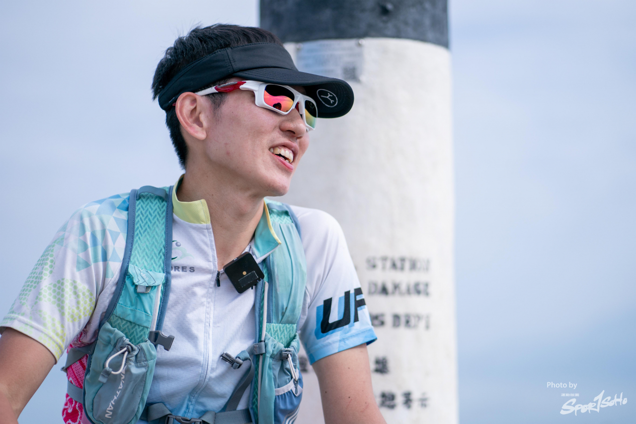 Elton寄語港人在疫情下不要失意,2021年繼續挑戰自己。 吳俊霆鼓勵港人