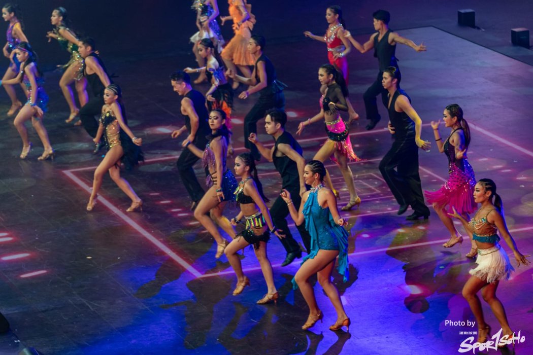拉丁舞表演是全場最受歡迎的環節之一