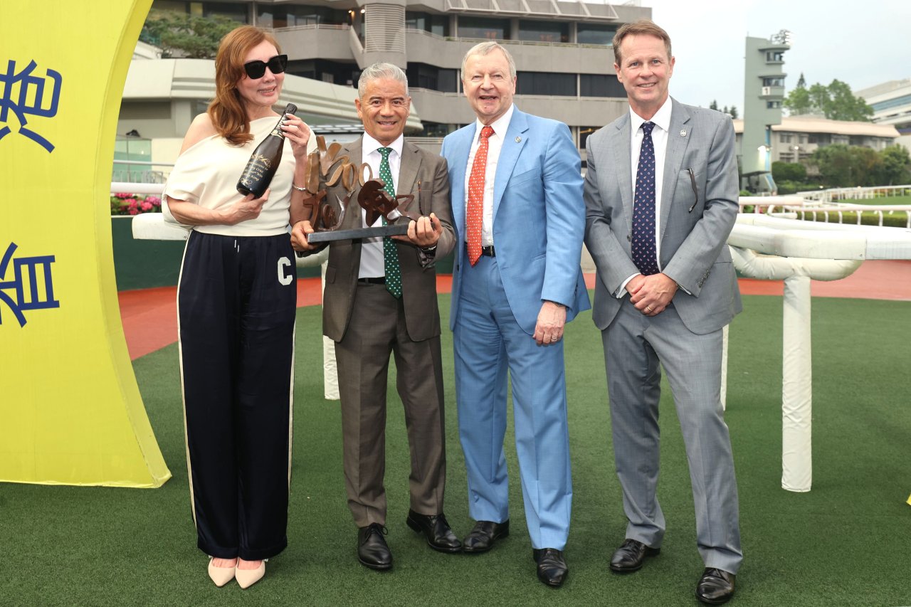 告東尼已贏得超過1500場頭馬