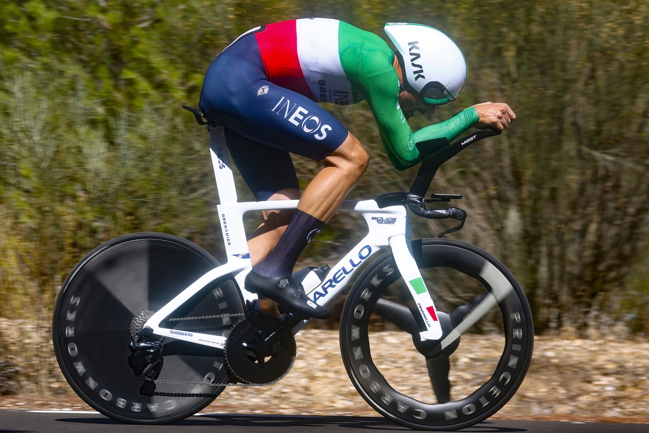 挑戰極限的Hour Record｜車轉公路