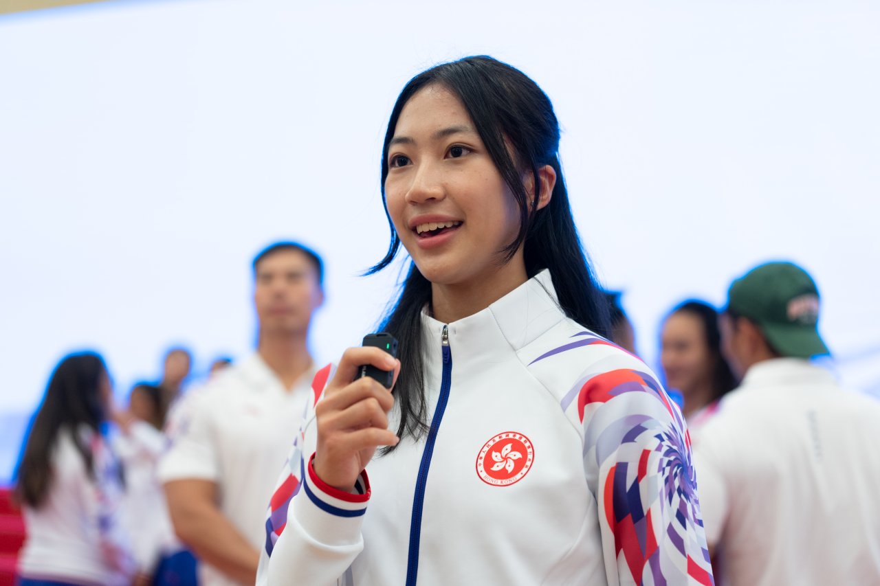 【第十五屆全國運動會】香港特別行政區代表團授旗儀式 1800人主場出撃.jpg
