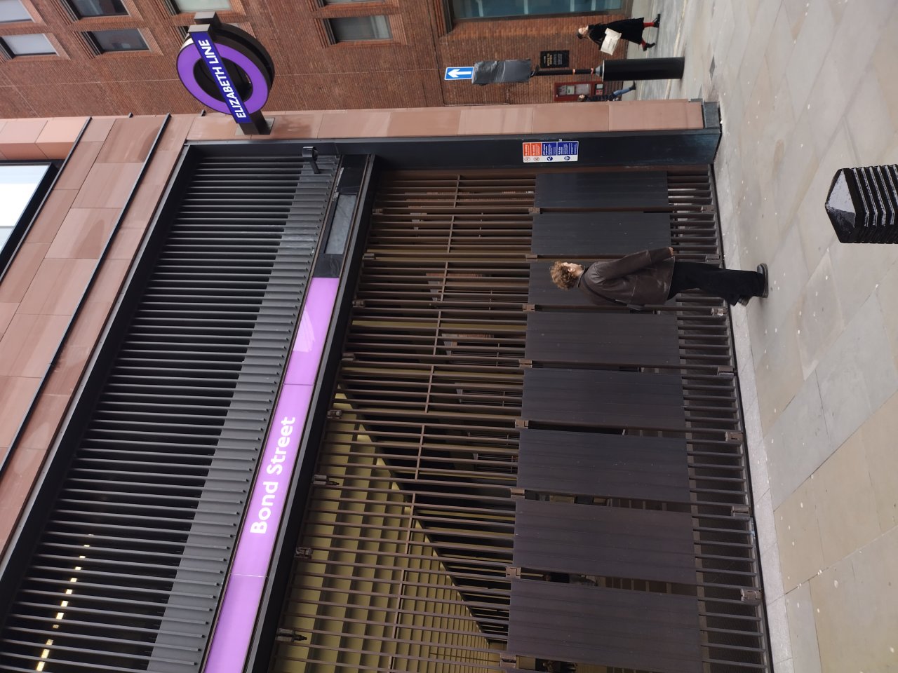 跑遊倫敦伊利沙伯鐵路線｜Let's Run UK跑馬去英國.jpg
