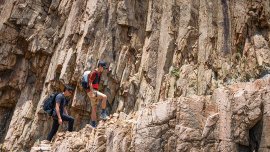 兩個行山KOL兩種態度–慢活感受山野vs快樂打卡指南︱YAMA嗲