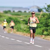 日本北海道佐呂間湖100公里超級馬拉松 阿歹3”53配速奪冠｜跑去邊度
